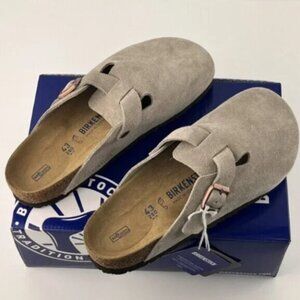 Birkenstock clogs sandals suede